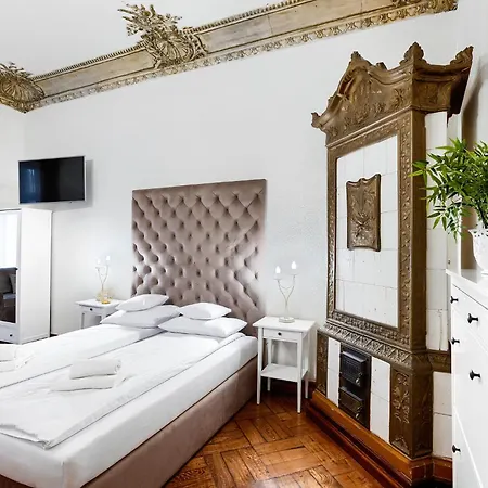 1899 By Platinum Apartament *
