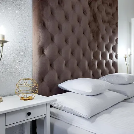 1899 By Platinum * シュチェチン