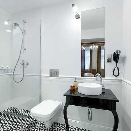 1899 By Platinum アパート *