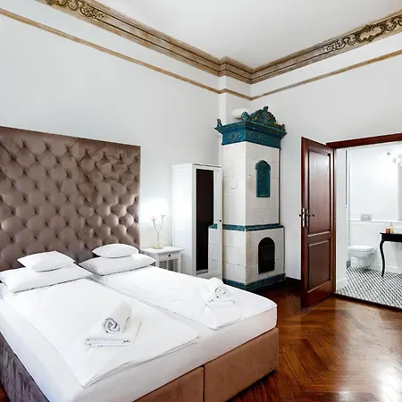 1899 By Platinum アパート *